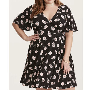 Torrid Floral Print V Neck Flutter Sleeve Dress 1x